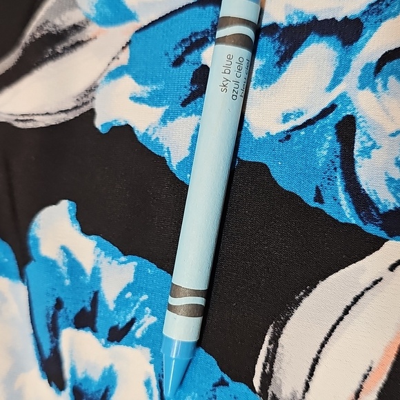 NEW WHBM WHITE HOUSE BLACK MARKET BLACK FLORAL FITTED HALTER TOP - Picture 13 of 16